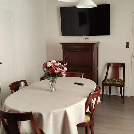 Napoleon - La Halte D'eugenie Bed & Breakfast